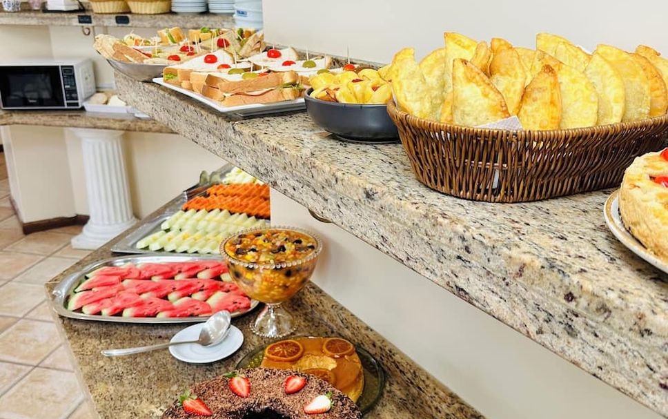 Buffet Photo