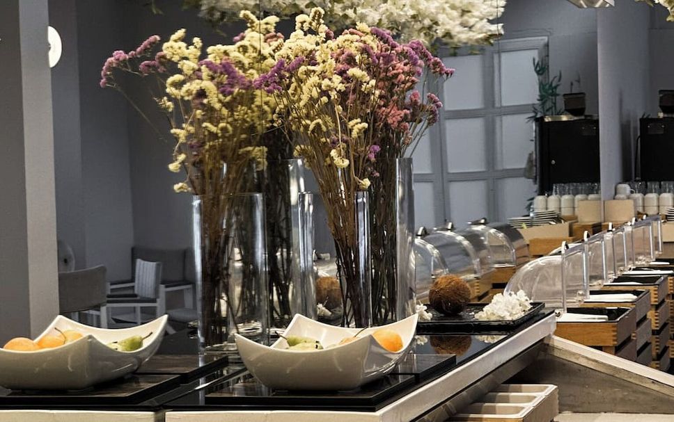Buffet Photo