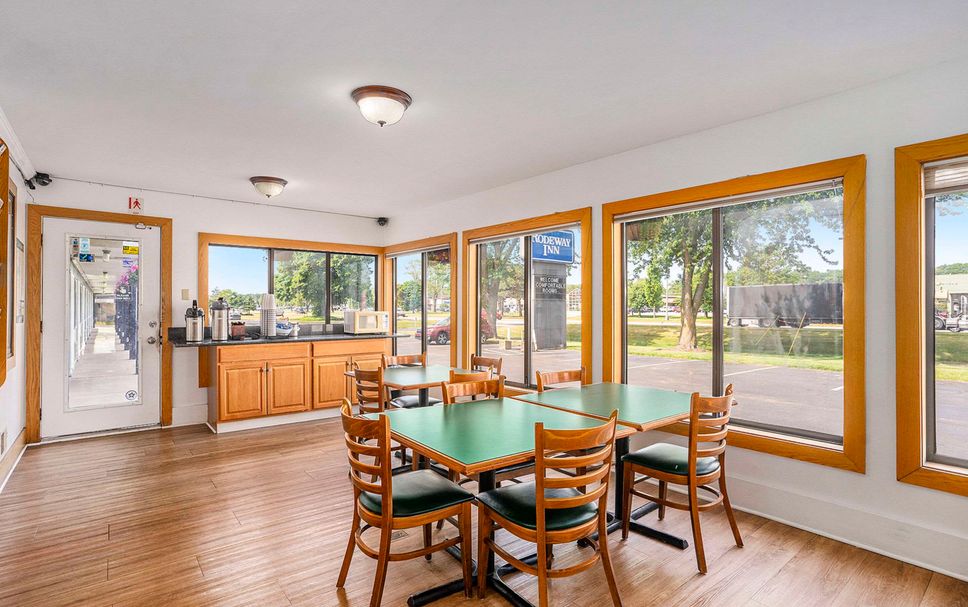 Dining room Photo