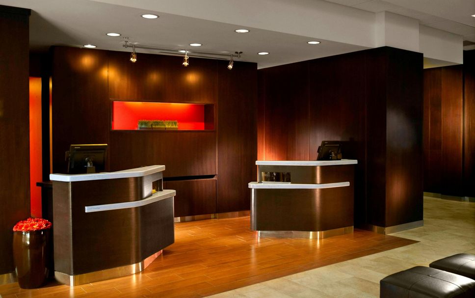 Front desk Photo