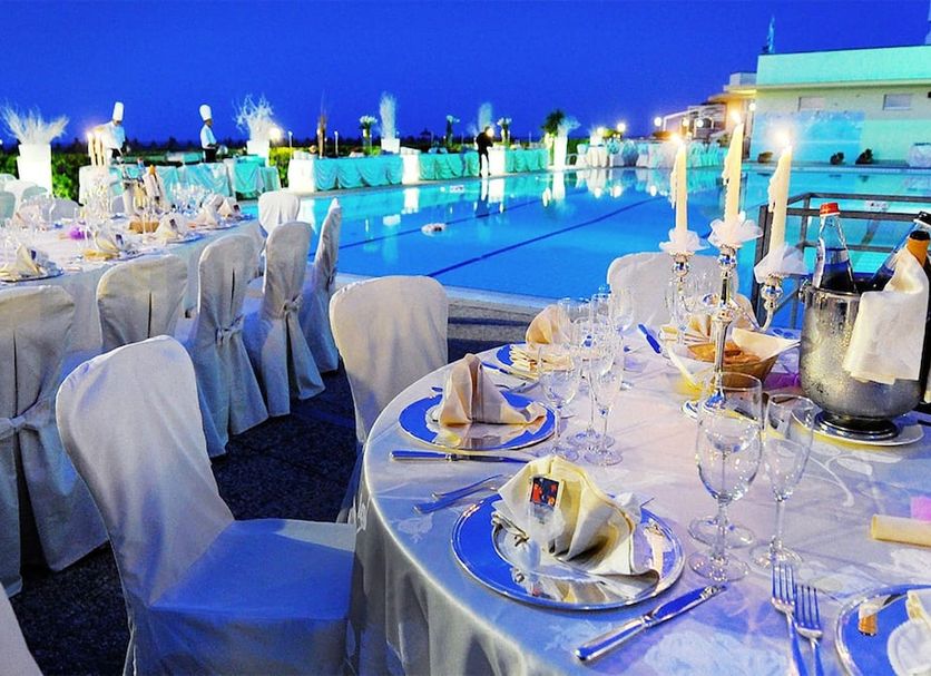 Banquet hall Photo