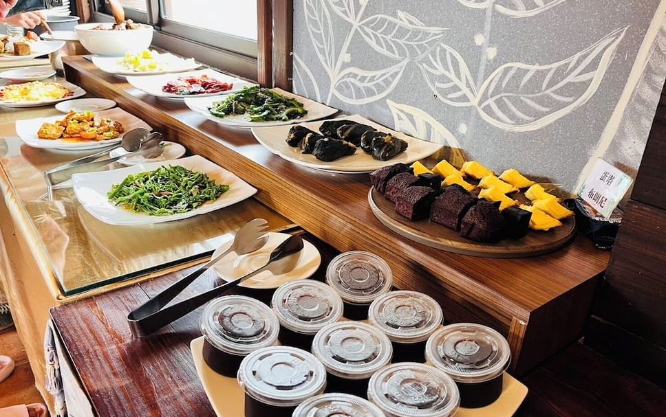 Buffet Photo