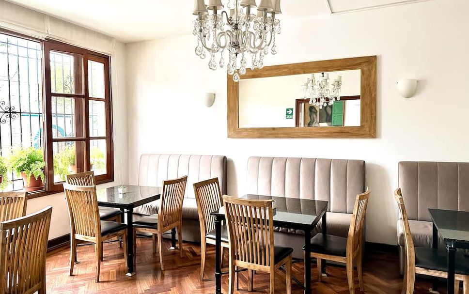Restaurant Photo