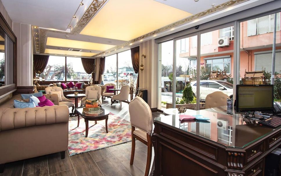 Lounge Photo