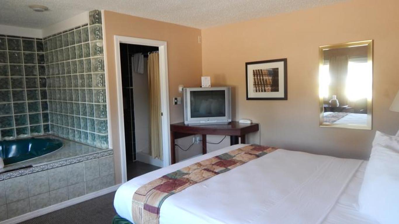Capri Motel