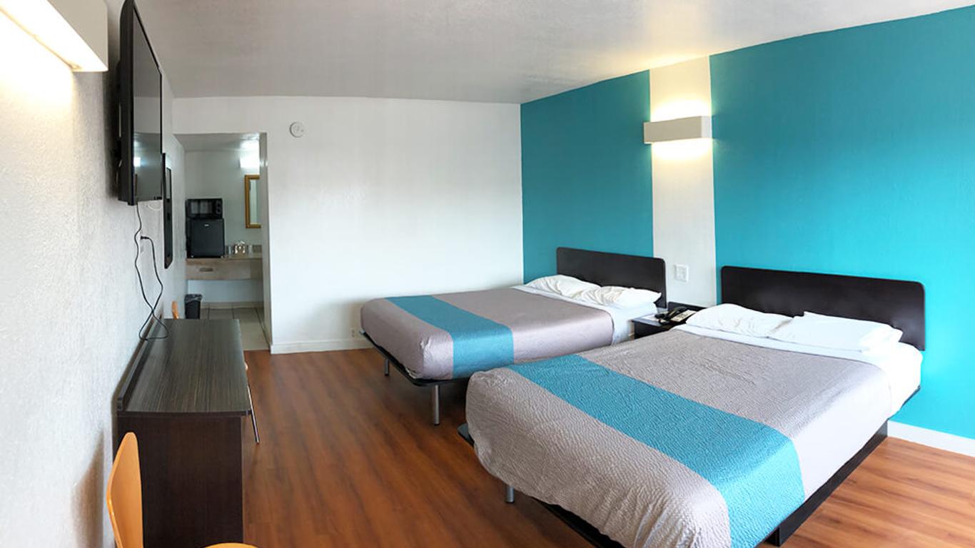 Trade Wind Motel