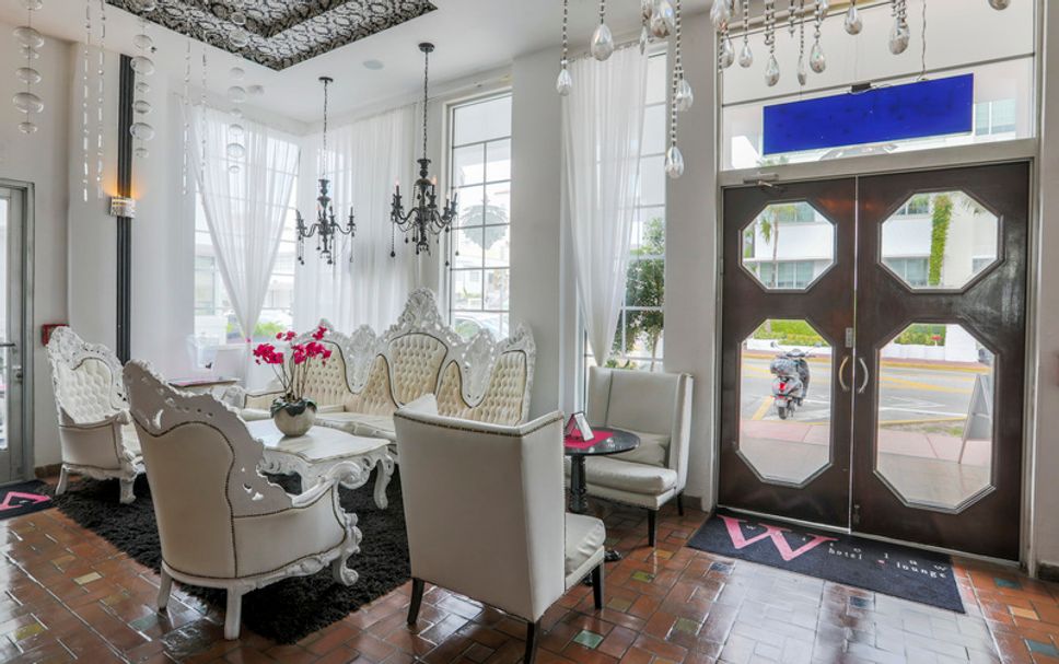 Dining room Photo