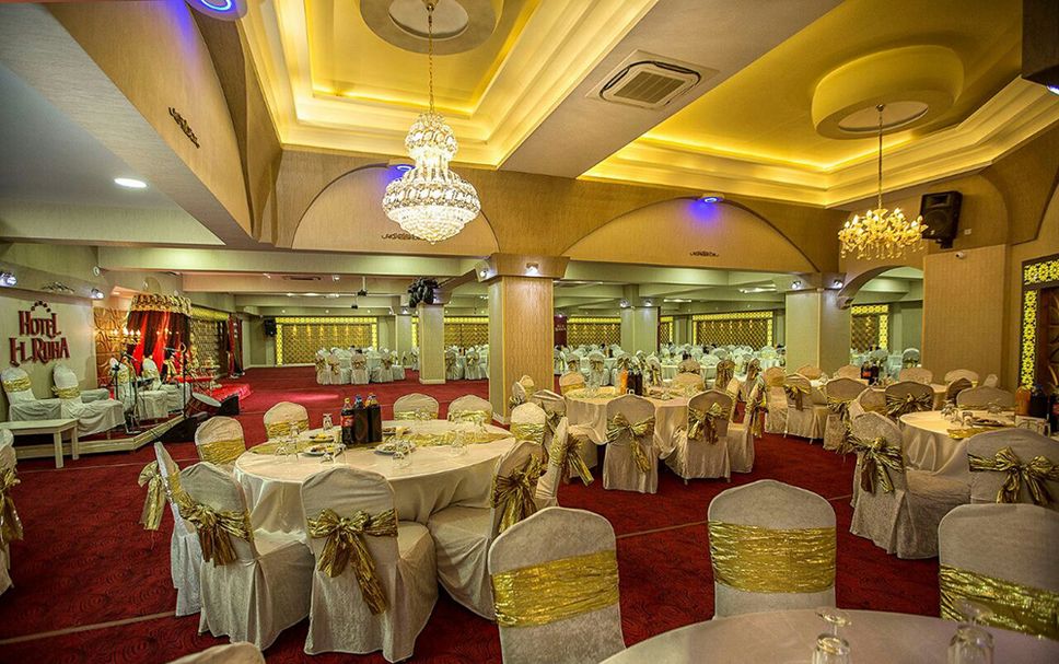 Banquet hall Photo