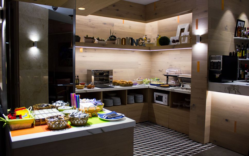 Buffet Photo