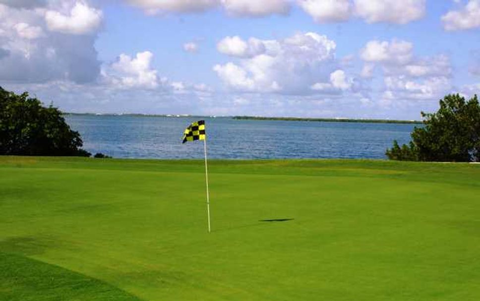 Golf course Photo