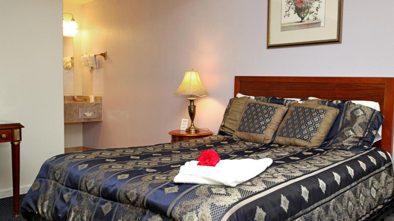 Monterey Oceanside Inn
