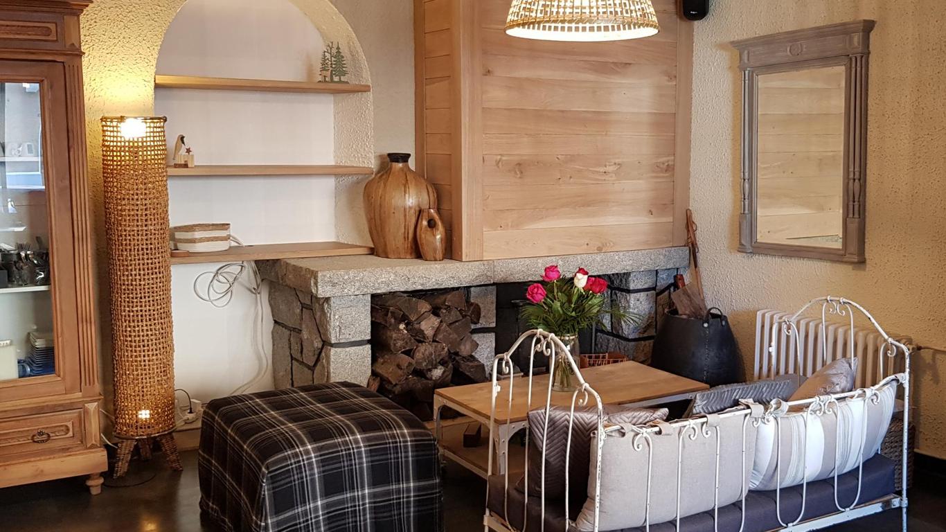 logis hotel terminus luz saint sauveur