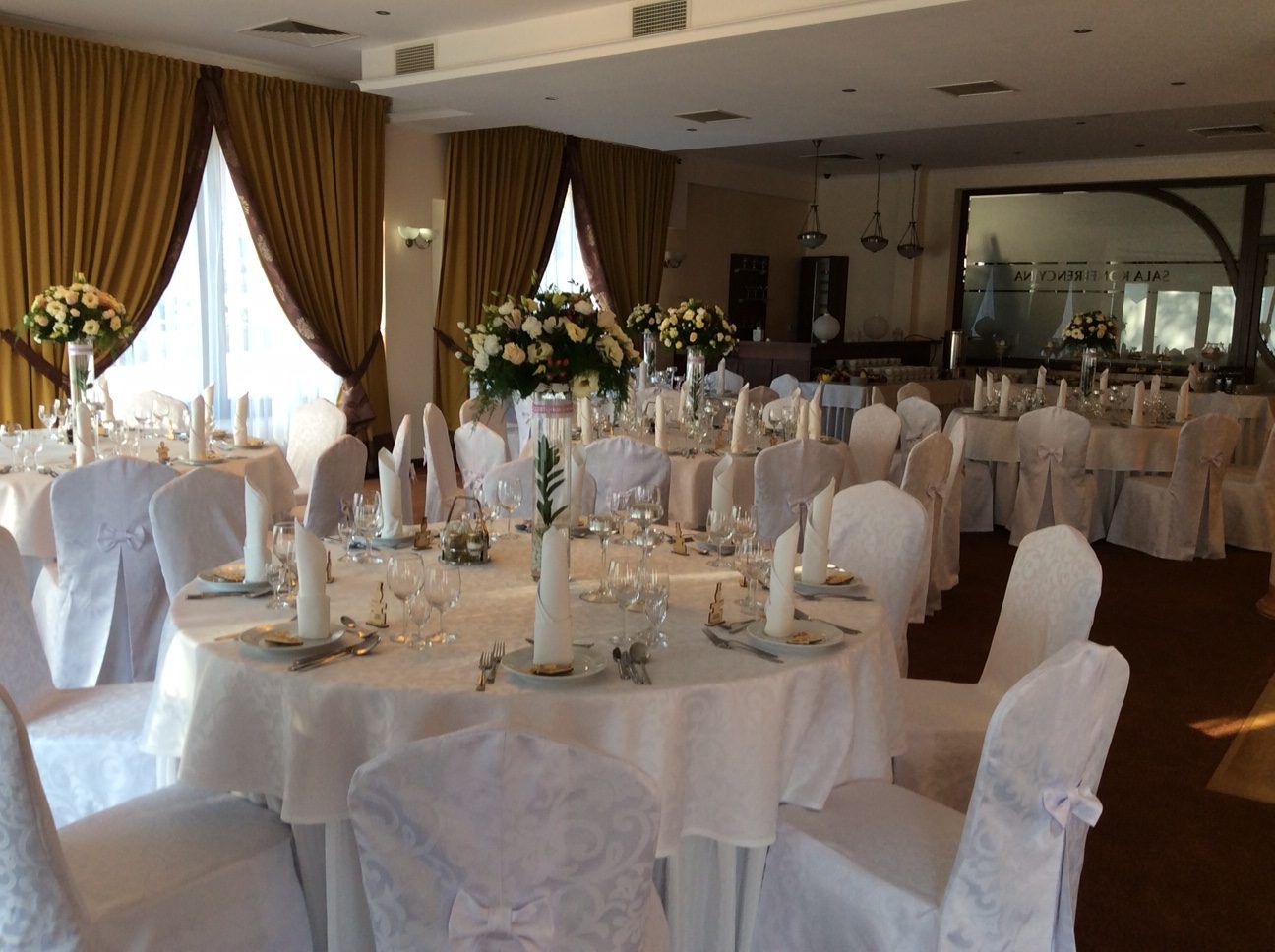 Banquet hall