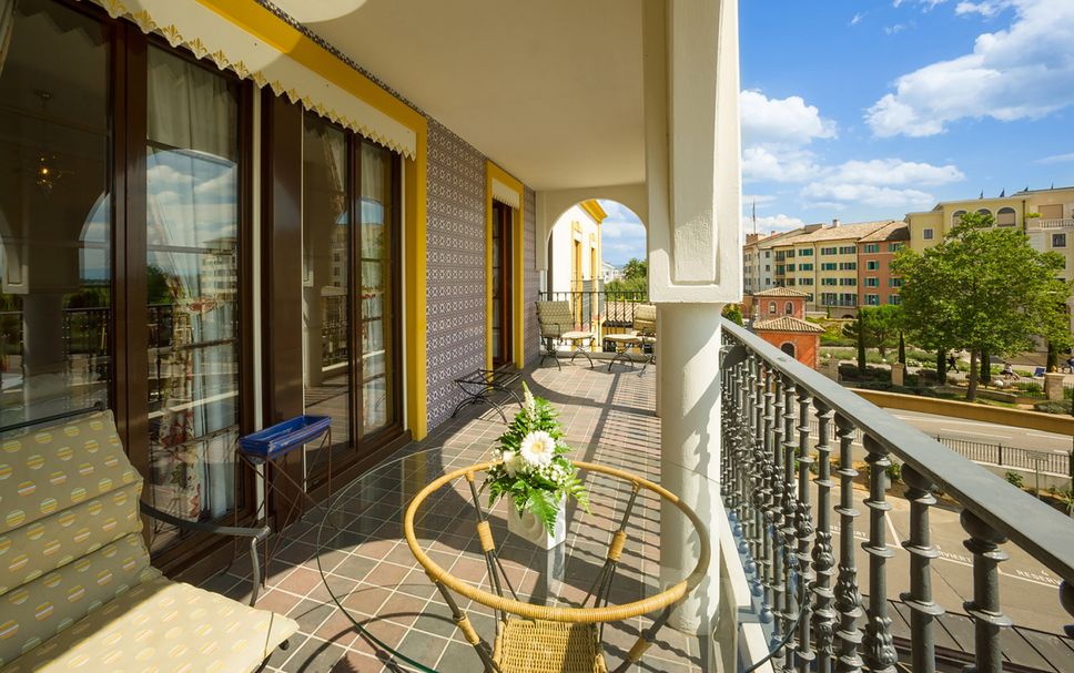 Balcony Photo