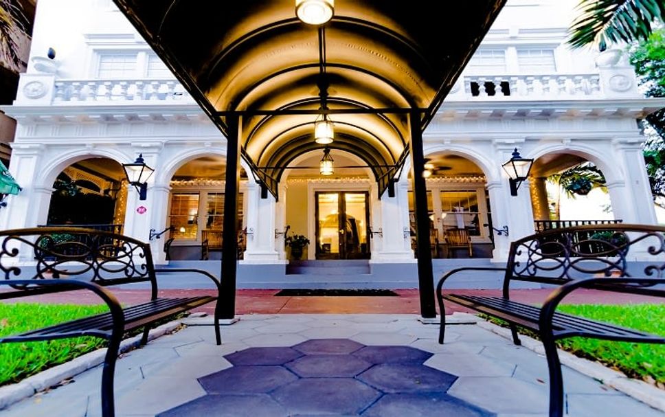 Hotel Entrance Photo