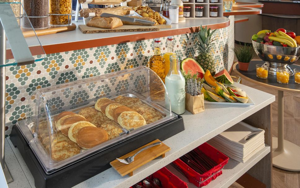 Buffet Photo