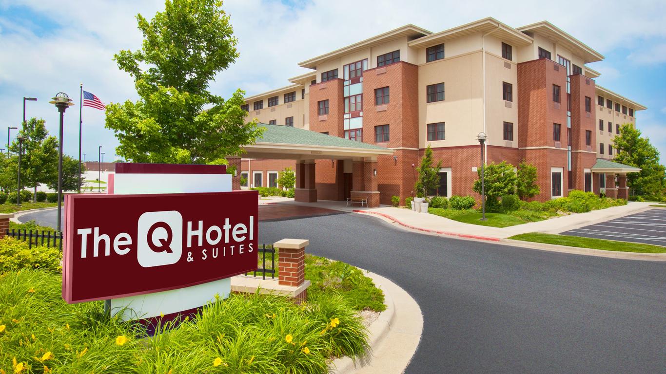 The Q Hotel & Suites