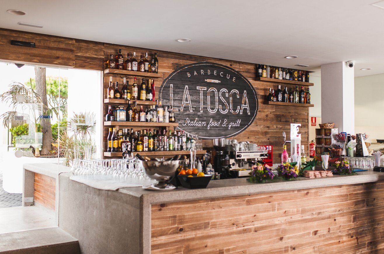 Bar