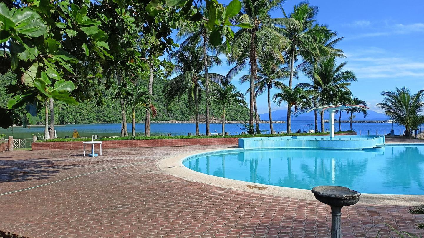 Caylabne Bay Resort Ternate Cavite, Ternate