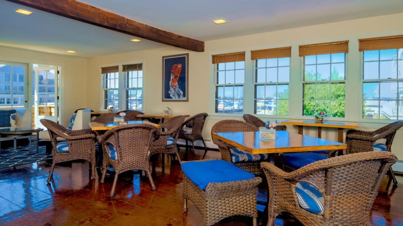 Harborside Inn