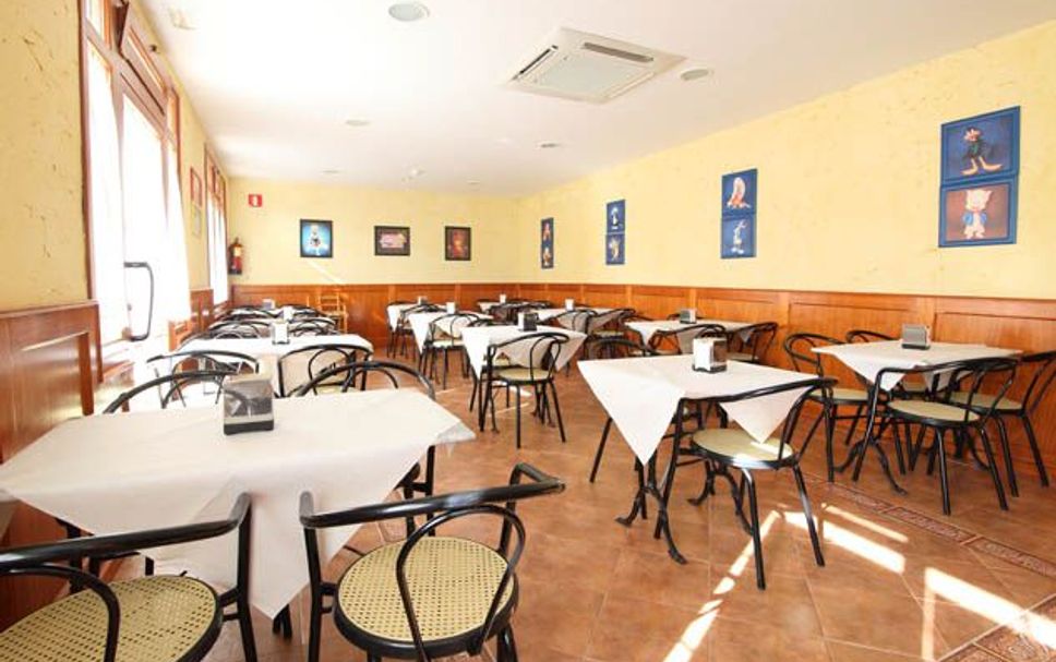 Dining room Photo