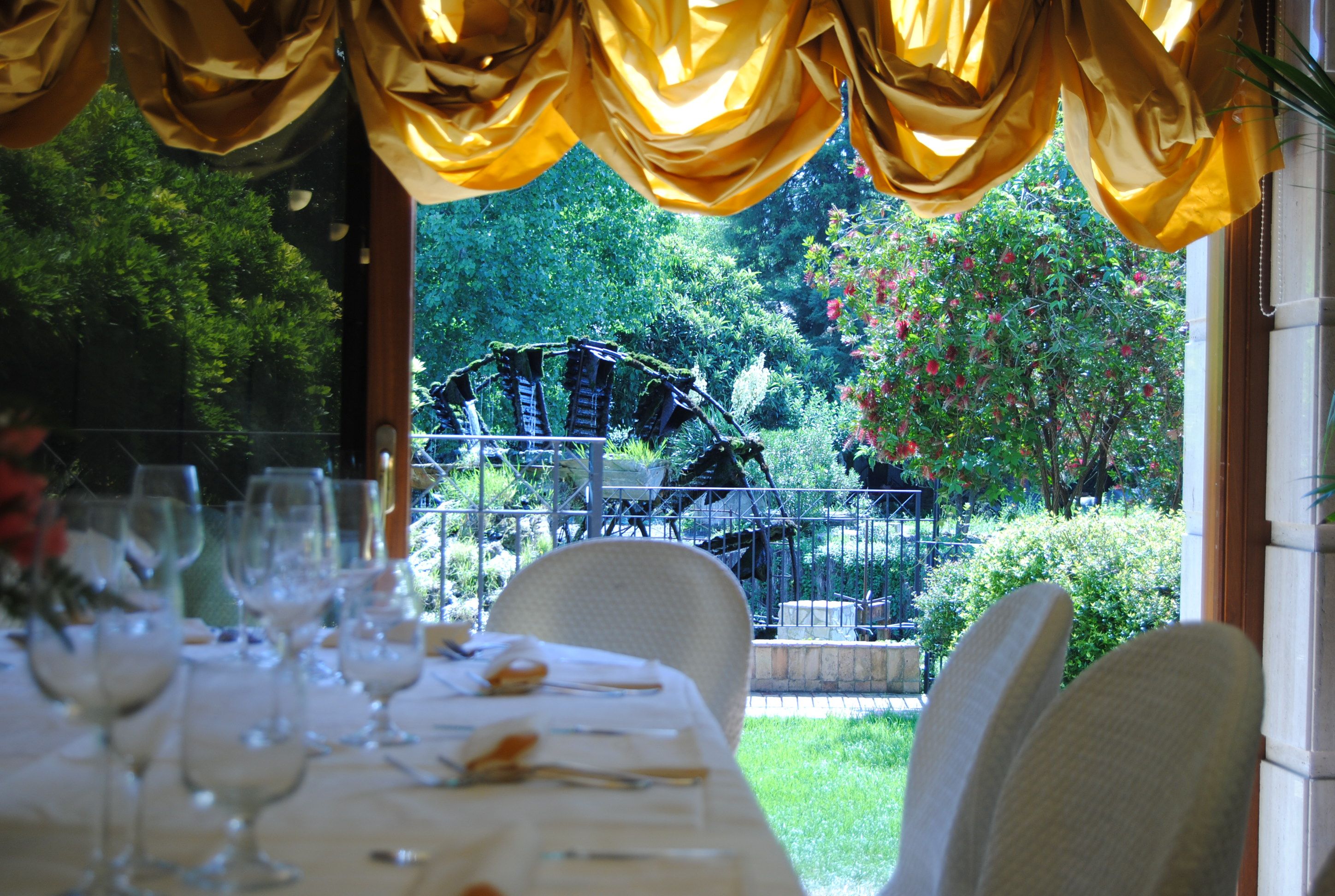 Banquet hall