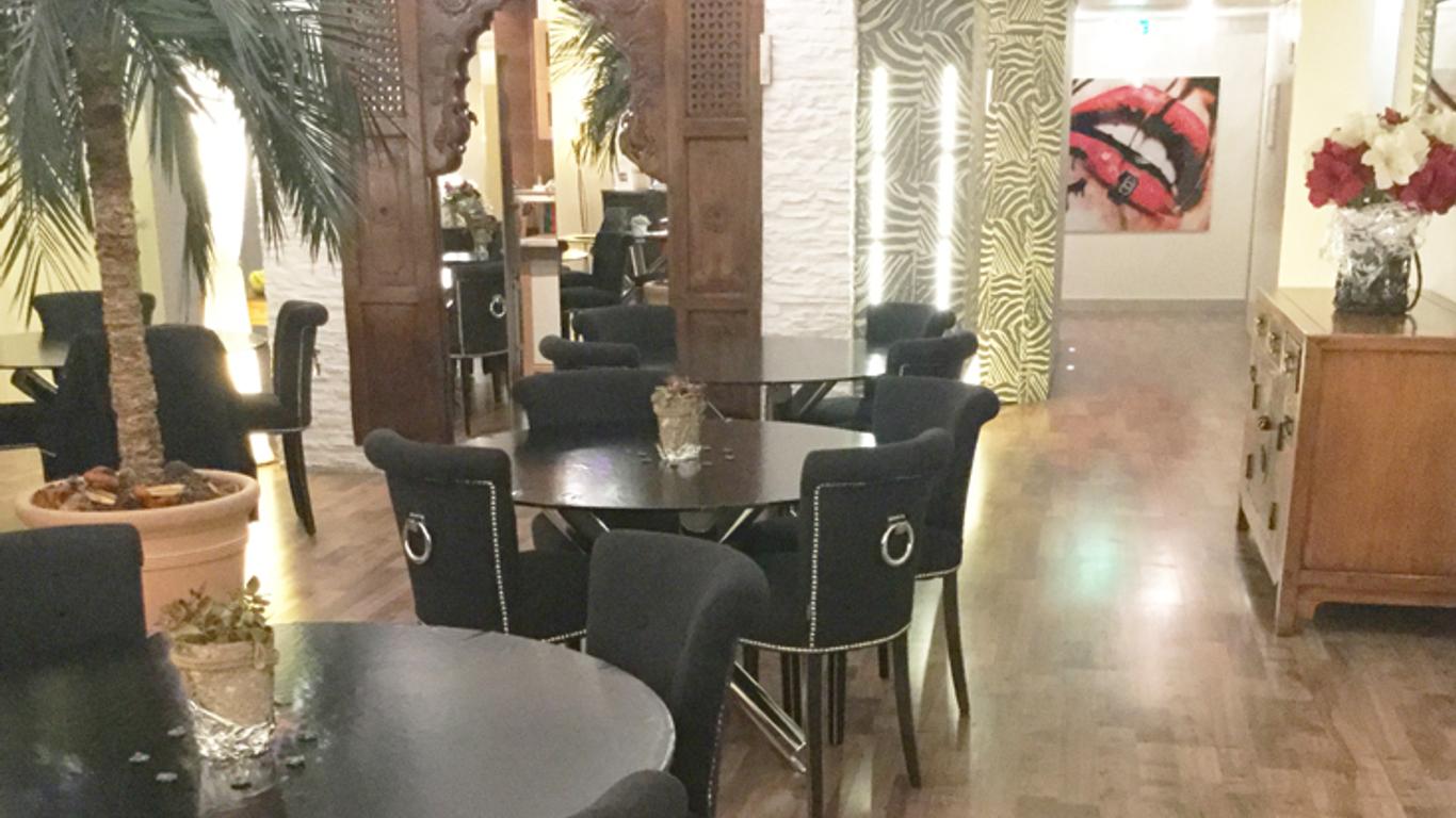 Hotel Les Arcades