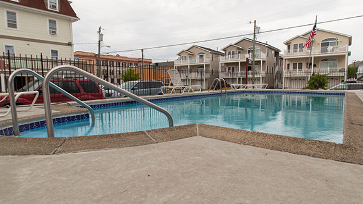 Wildwood Inn, Wildwood, NJ, United States Compare Deals