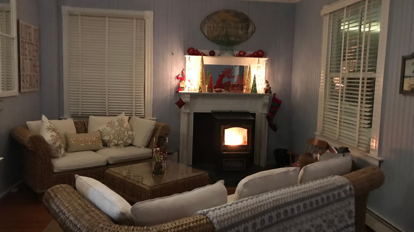 Isabelle's Beach House, Oak Bluffs